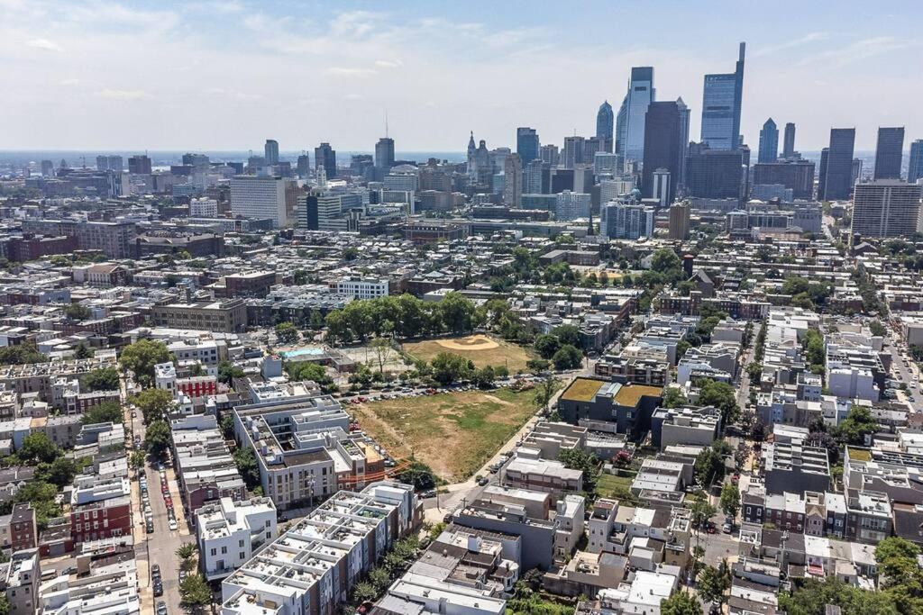 Trendy Fairmount Gem-5 Star Location, Roof Deck, Parking, Gr8 For Families Apartman Philadelphia Kültér fotó